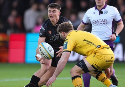 251025 - Newport RFC v Ospreys, United Rugby Championship - Reuben Morgan-Williams of Ospreys offloads