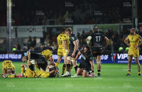251025 - Newport RFC v Ospreys, United Rugby Championship - Players from both teams at the end of the match