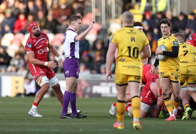 010126 - Dragons RFC v Scarlets - United Rugby Championship - Referee Ben Connor 