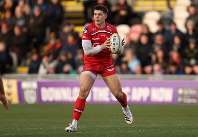 010126 - Dragons RFC v Scarlets - United Rugby Championship - Joe Hawkins of Scarlets 