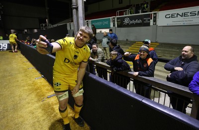 010126 - Dragons RFC v Scarlets - United Rugby Championship - Aaron Wainwright of Dragons with fans