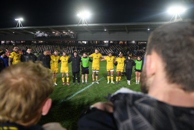010126 - Dragons RFC v Scarlets - United Rugby Championship - Dragons huddle at full time