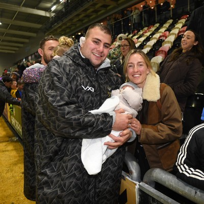 010126 - Dragons RFC v Scarlets - United Rugby Championship - Rodrigo Martinez of Dragons with family at full time
