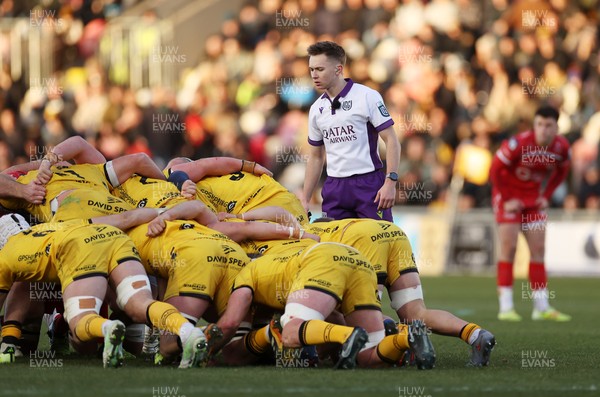 010126 - Dragons RFC v Scarlets - United Rugby Championship - Referee Ben Connor 