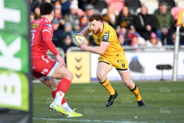 010126 - Dragons RFC v Scarlets - United Rugby Championship - Aneurin Owen of Dragons