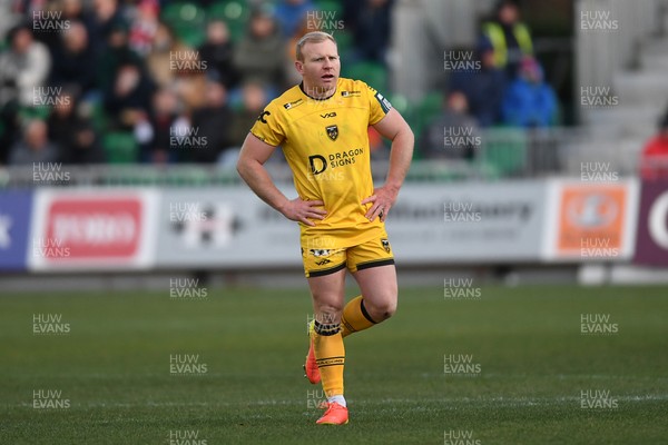 010126 - Dragons RFC v Scarlets - United Rugby Championship - Tinus De Beer of Dragons
