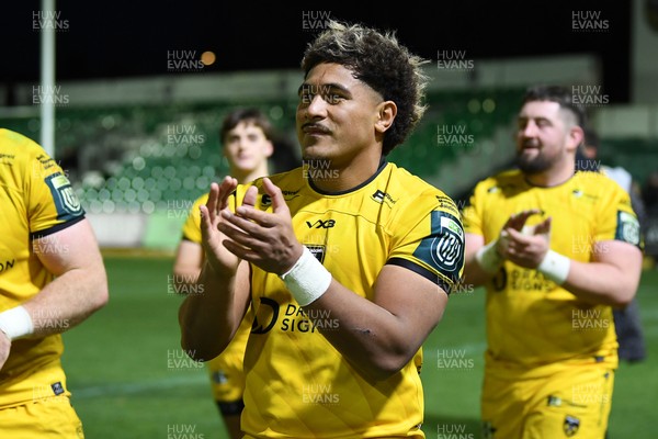 010126 - Dragons RFC v Scarlets - United Rugby Championship - Fine Inisi of Dragons at full time