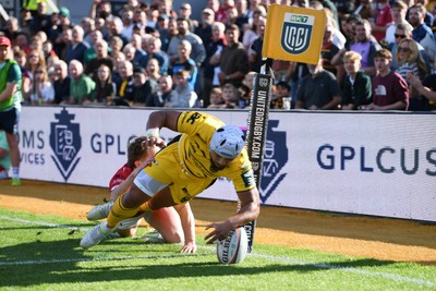 031026 - Dragons RFC v Scarlets - United Rugby Championship - Anzelo Tuitavuki of Dragons scores a try