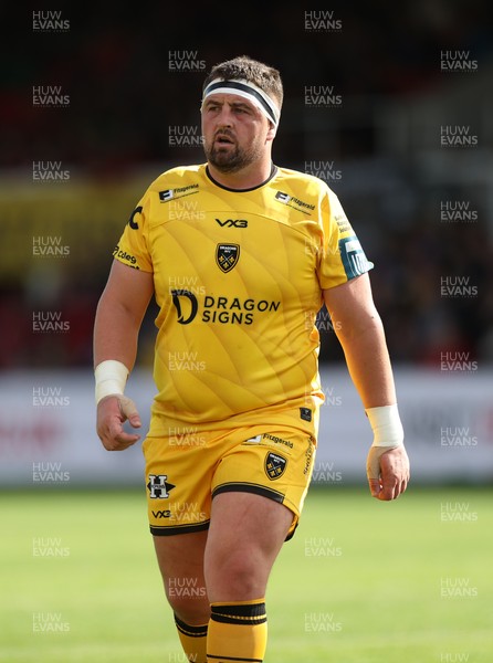 130925 - Dragons RFC v Scarlets - Pre Season Friendly - Wyn Jones of Dragons 