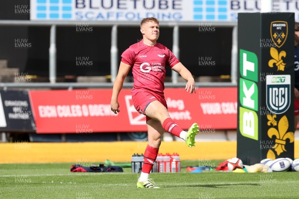 130925 - Dragons RFC v Scarlets - Preseason Friendly - Sam Costelow of Scarlets in the warm up   