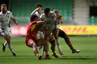 161026 - Dragons RFC v USA Perpignan - European Rugby Challenge Cup - Rio Dyer of Dragons is tackled by Maxim Granell of Perpignan 