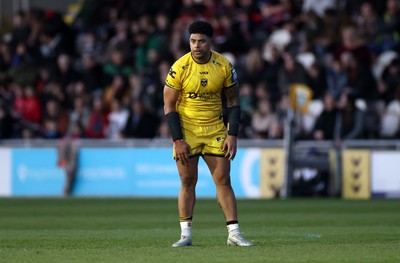 170426 - Dragons v Vodacom Bulls - United Rugby Championship - Fetuli Paea of Dragons 