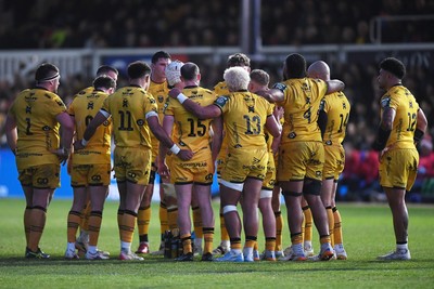 170426 - Dragons RFC v Vodacom Bulls - United Rugby Championship - Dragons huddle