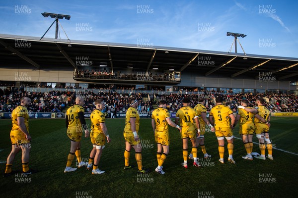 170426 - Dragons v Vodacom Bulls - United Rugby Championship - Dragons line up for a minutes applause