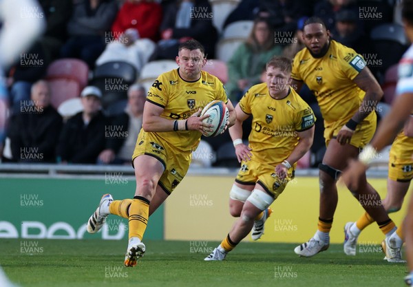 170426 - Dragons v Vodacom Bulls - United Rugby Championship - Elliot Dee of Dragons 