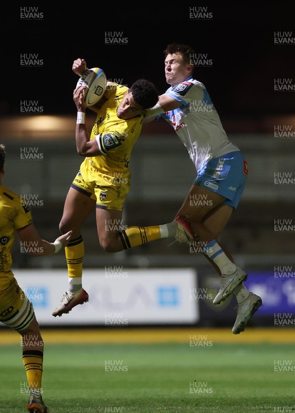 170426 - Dragons v Vodacom Bulls - United Rugby Championship - Rio Dyer of Dragons gets the high ball
