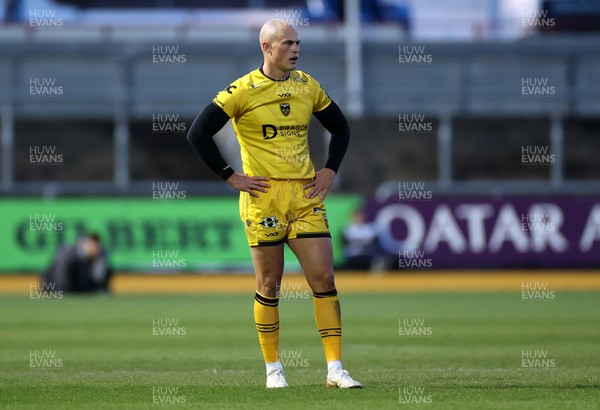 170426 - Dragons v Vodacom Bulls - United Rugby Championship - Jared Rosser of Dragons 
