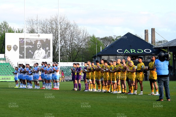 170426 - Dragons RFC v Vodacom Bulls - United Rugby Championship - Both sides line up for a moments silence before the match