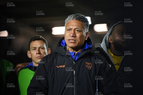 170426 - Dragons RFC v Vodacom Bulls - United Rugby Championship - Dragons head coach, Filo Tiatia leads his sides huddle at full time