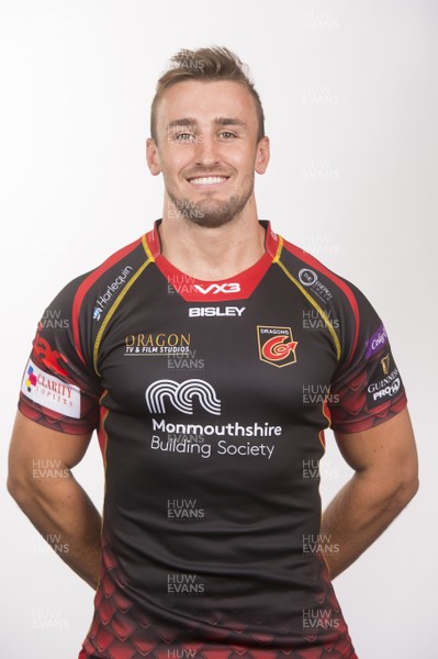 070818 - Dragons Rugby Squad - Ollie Griffiths