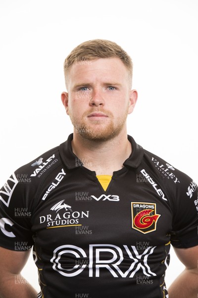 200921 - Dragons Rugby Squad - Dan Babos