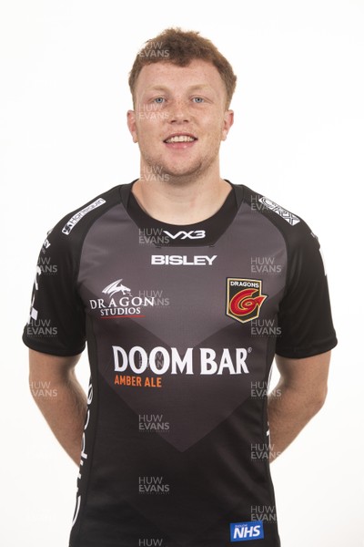 290920 - Dragons Rugby Squad - Aneurin Owen