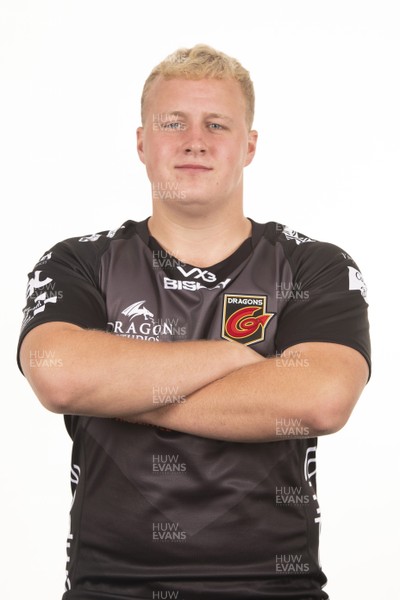290920 - Dragons Rugby Squad - Harry Fry