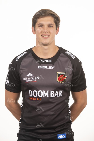 290920 - Dragons Rugby Squad - Tom Griffiths