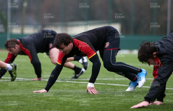 050219 - Dragons Rugby train with the Welsh Guards - Rhodri Williams