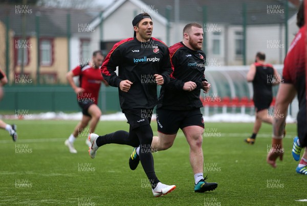050219 - Dragons Rugby train with the Welsh Guards - Gavin Henson and Lloyd Fairbrother