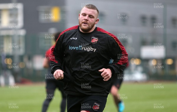 050219 - Dragons Rugby train with the Welsh Guards - Lloyd Fairbrother
