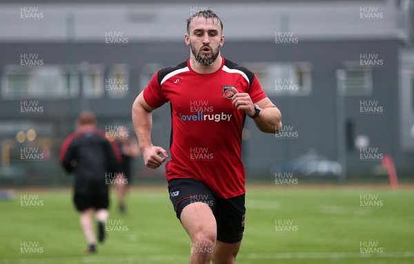 050219 - Dragons Rugby train with the Welsh Guards - Ollie Griffiths