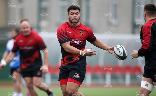 010319 - Dragons Rugby Training - Leon Brown