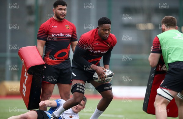 010319 - Dragons Rugby Training - Max Williams