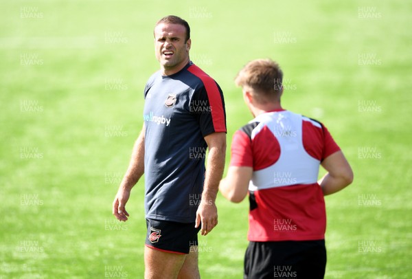 030820 - Dragons Rugby Training - Jamie Roberts during training