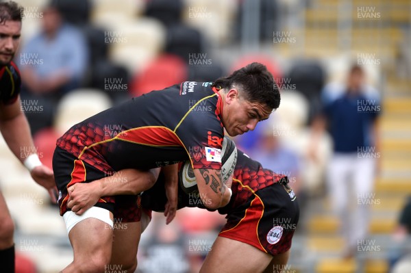 070818 - Dragons Rugby Training - Jacob Botica during training