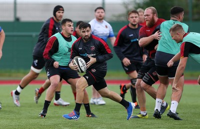 081019 - Dragons Rugby Training - Jordan Williams during training