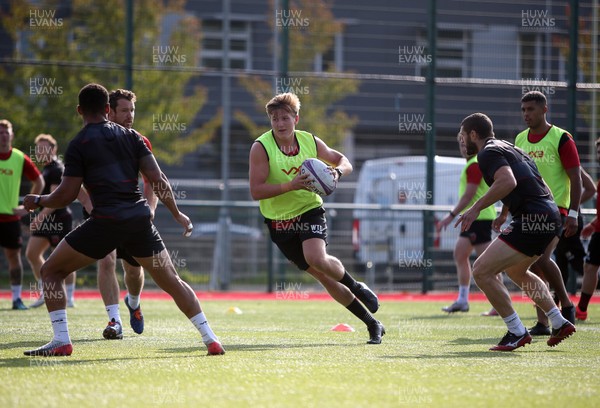 170920 - Dragons Rugby Training - Will Talbot-Davies during training before their clash with Bristol in the European Challenge Cu tomorrow (18th September)