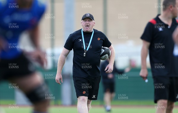 190917 - Dragons Rugby Training - Head Coach Bernard Jackman during training