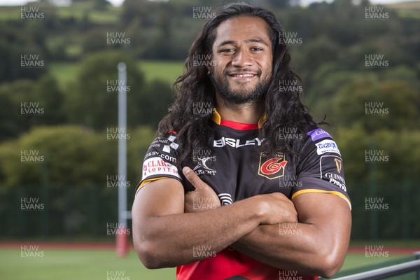 190917 - Dragons Rugby - Picture shows Dragons new signing Thretton Palamo