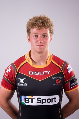 220815 - Newport Gwent Dragons Squad Portraits, 2015-16 season -Angus O'Brien