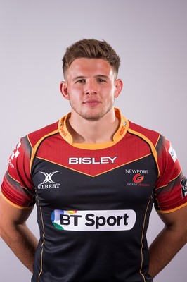 220815 - Newport Gwent Dragons Squad Portraits, 2015-16 season -Elliott Dee