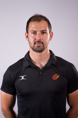 220815 - Newport Gwent Dragons Squad Portraits, 2015-16 season -Jon Gardner