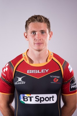 220815 - Newport Gwent Dragons Squad Portraits, 2015-16 season -Matthew Pewtner