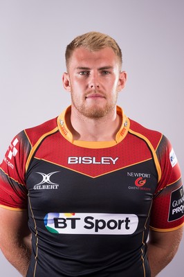 220815 - Newport Gwent Dragons Squad Portraits, 2015-16 season -Scott Andrews