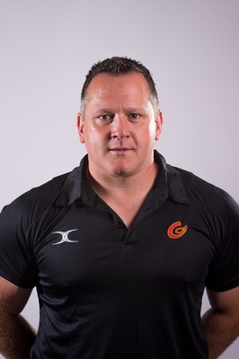 220815 - Newport Gwent Dragons Squad Portraits, 2015-16 season -Shaun Connor