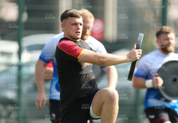 010419 - Dragons Training Session - Lennon Greggains during training session ahead of travelling to South Africa