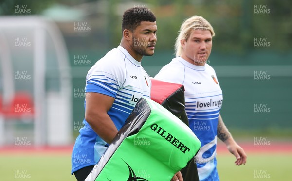 060818 - Dragons Training Session - Leon Brown and Richard Hibbard during Dragons training session
