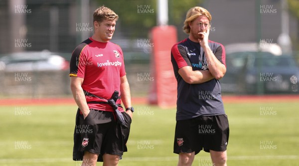070819 - Dragons Training Session - Dragons XV coach Luke Narraway, left, and coach Simon Cross during Dragons training session