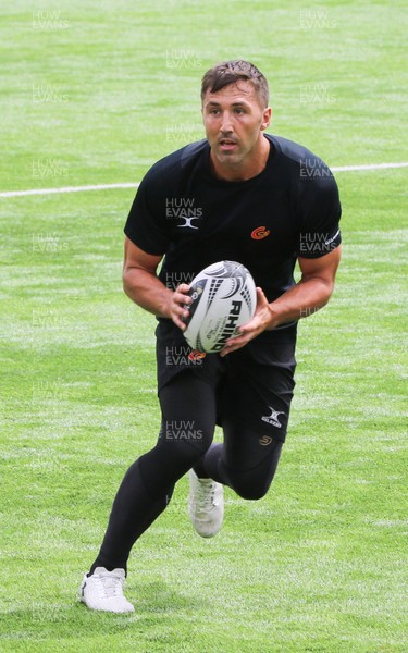 130717 - Dragons Training session, Ystrad Mynach - Dragons Gavin Henson during training session